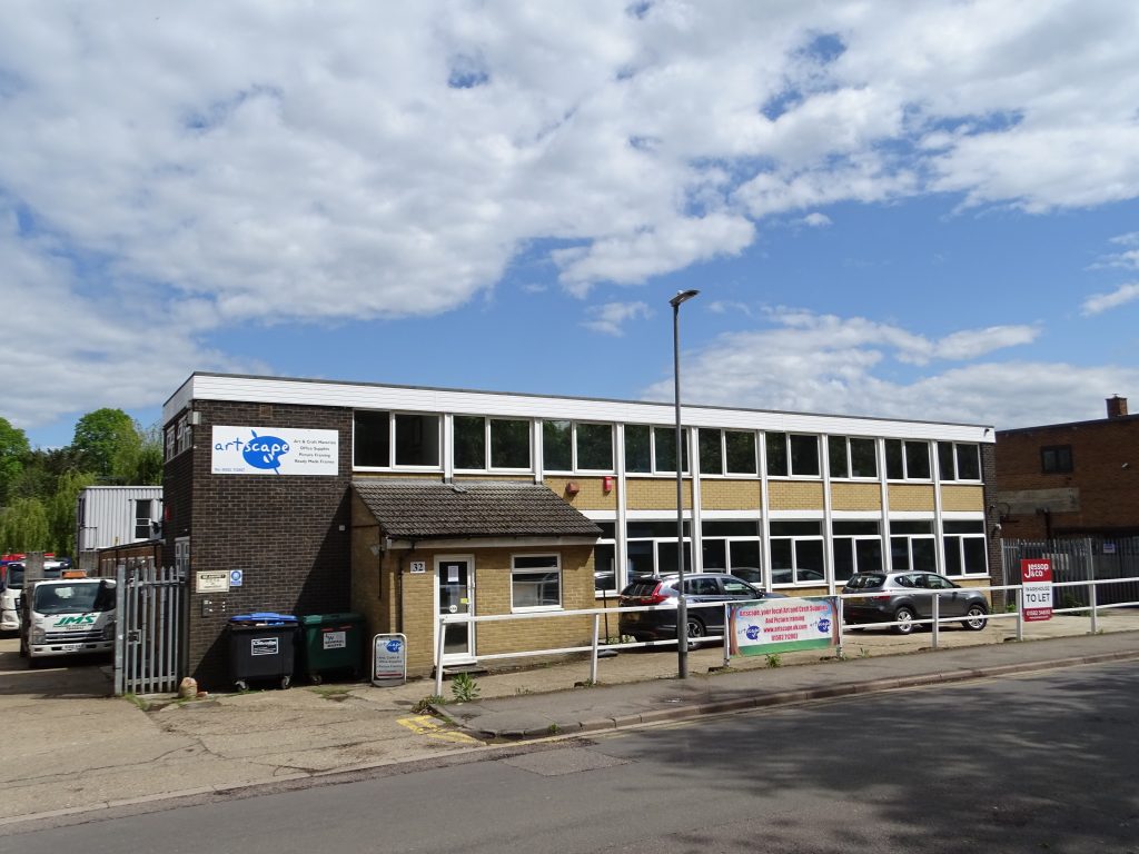 Jessop & Co 32 Coldharbour Lane, Harpenden, AL5 4UN Jessop & Co